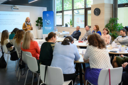 profesori participand la cursurile icd jpg